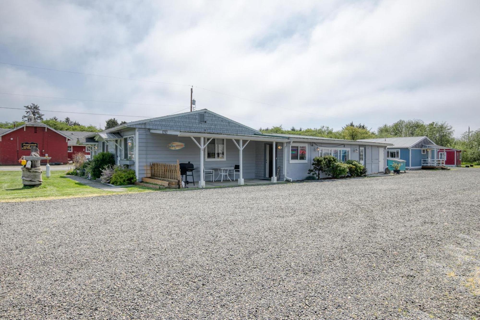 Mermaid Cottage 1-Bedroom Beach Cottage Grayland Exterior photo