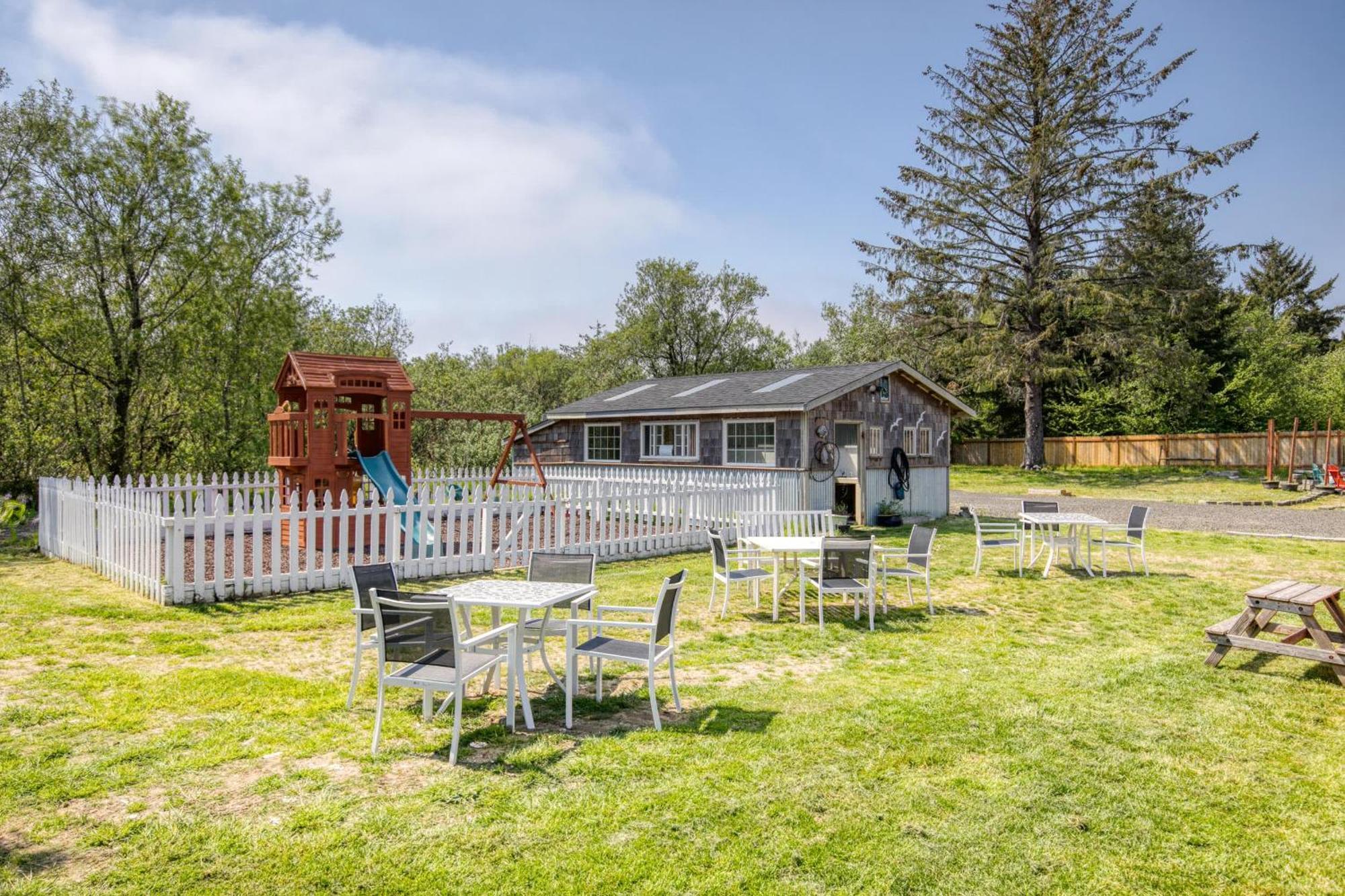 Mermaid Cottage 1-Bedroom Beach Cottage Grayland Exterior photo